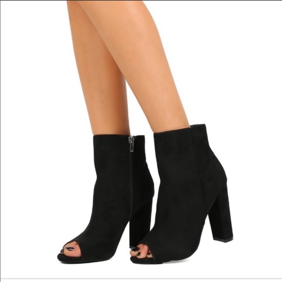 Wild Diva Shoes - Black Peep Toe boots Sz 8.5